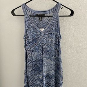 NWT White and Navy Knit WHBM top
